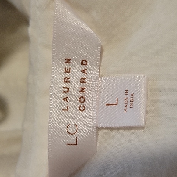 Lg white cotton blouse with blue thread - Picture 3 of 4